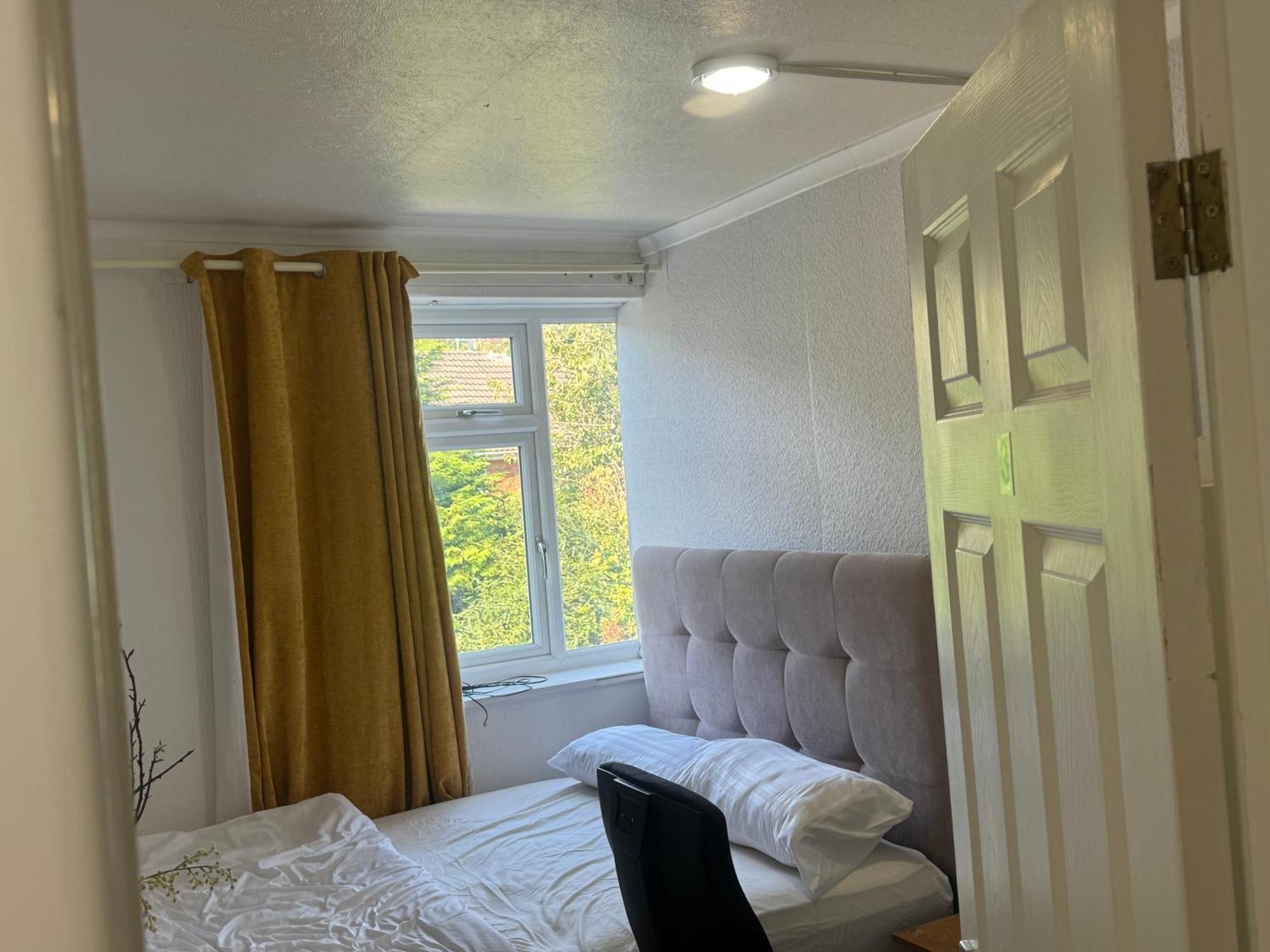 Komegloba Exquisite Room Манчестер Екстер'єр фото
