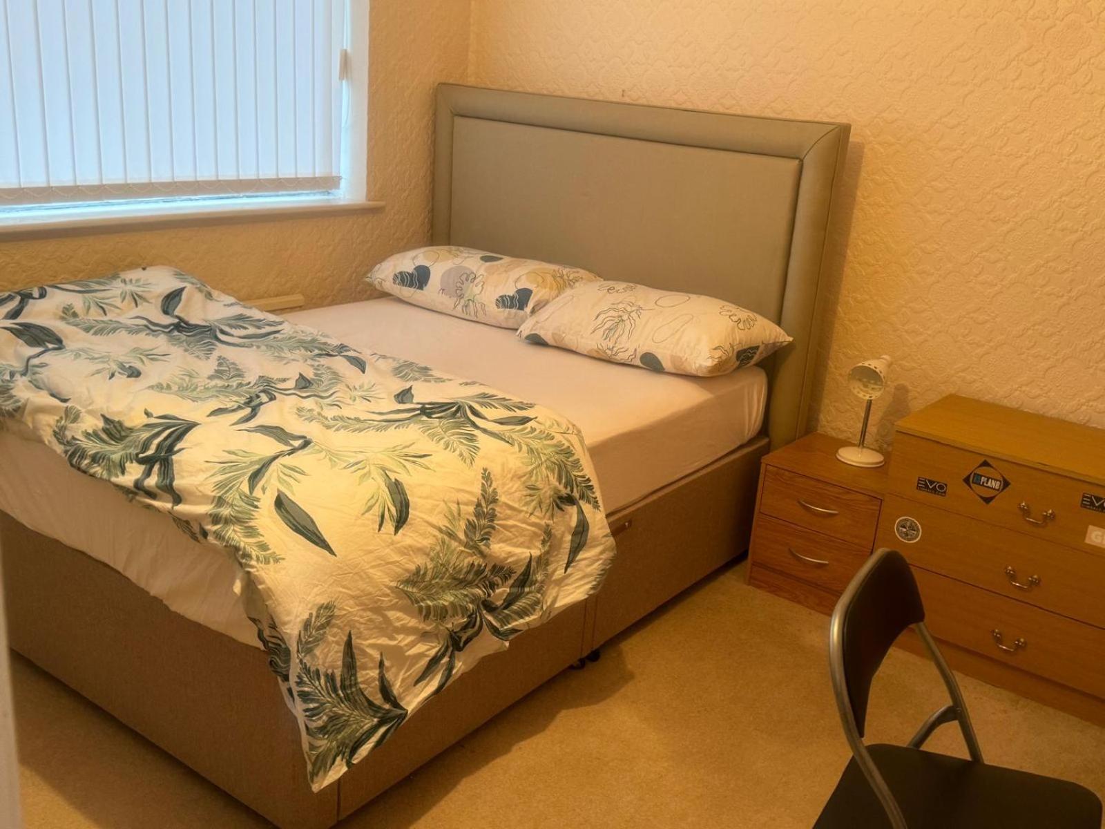 Komegloba Exquisite Room Манчестер Екстер'єр фото