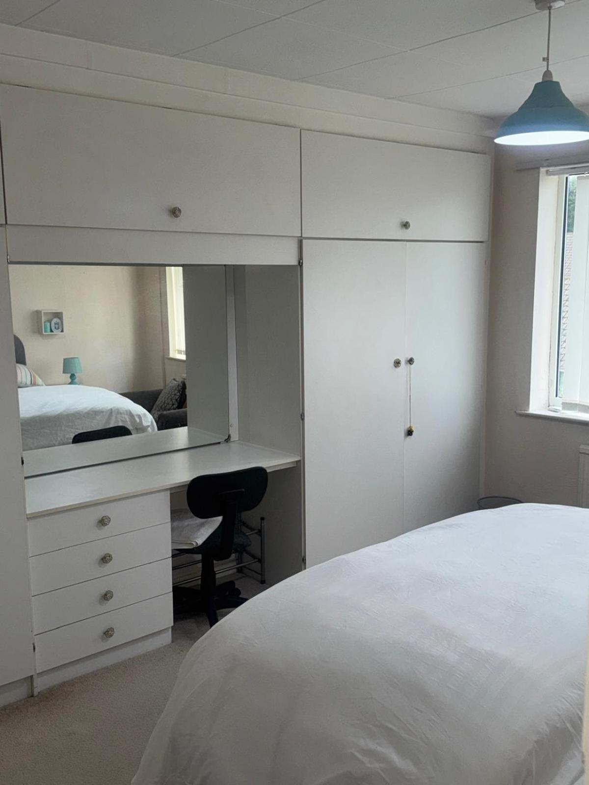 Komegloba Exquisite Room Манчестер Екстер'єр фото